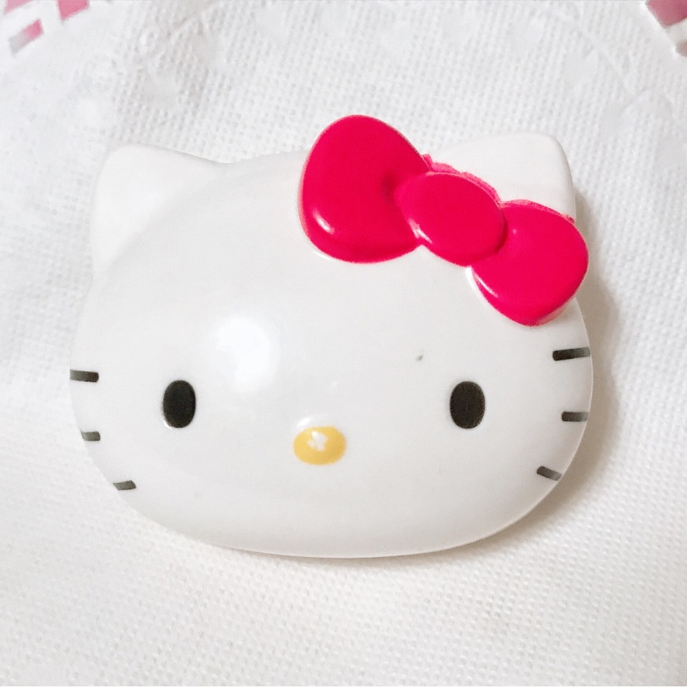 Hello Kitty Face Clip